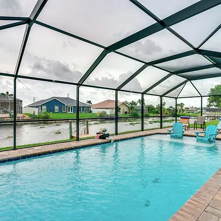 Charming Cape Coral Home With Dock Near Beaches!